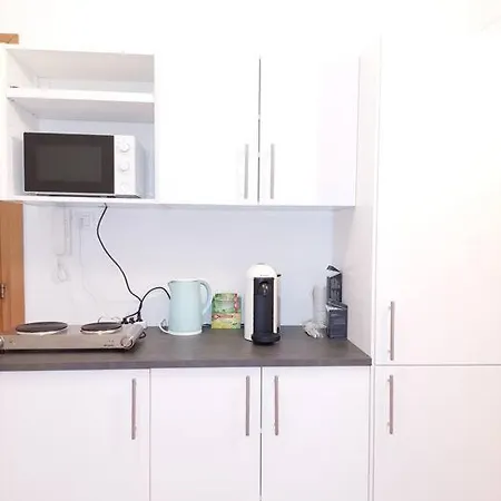 Appartamento Mia - Mit Privatbad Zentrum01 *